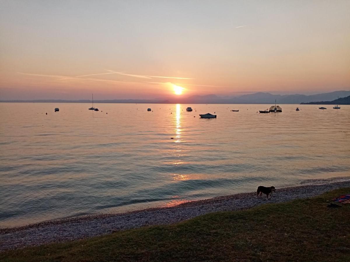 Villetta Daniela - A Due Passi Dalla Spiaggia Sirmione Eksteriør bilde